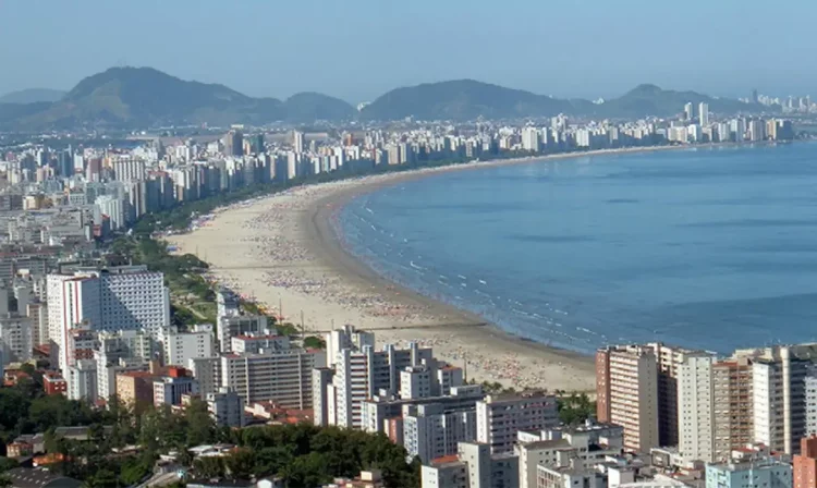 Santos (SP), 04/01/2025 - Praia da Baixada Santista. Foto: Fecomércio/Divulgação
