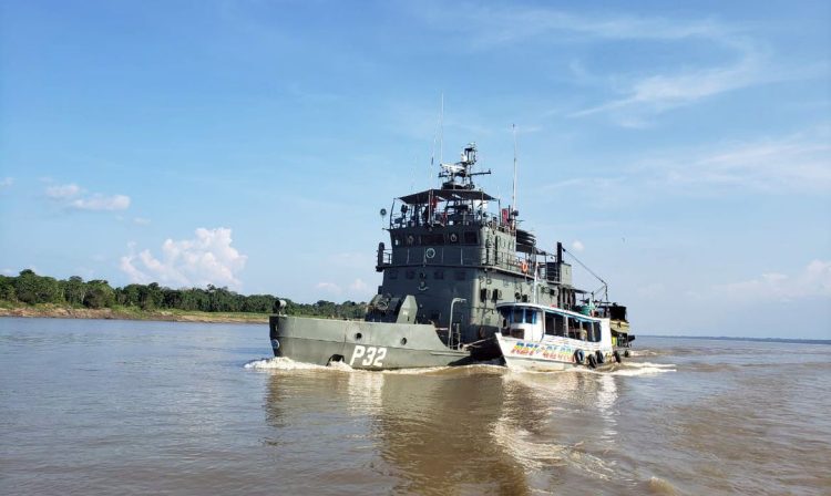 Apreensão de drogas no Rio Solimões. Foto: Marinha do Brasil