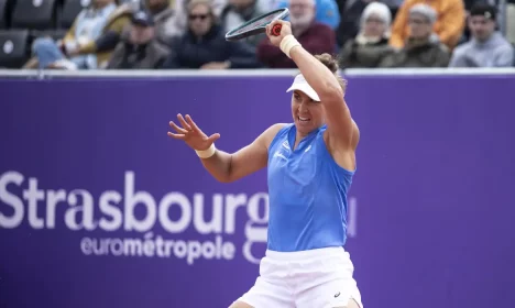 Bia Haddad vence de virada Emma Navarro, número 9 do mundo, e avança às quartas do WTA 500 de Estrasburgo - em 22/05/2025
