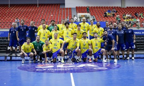 Brasil é vice-campeão do Sul-Centro Americano de handebol 2026, após derrota para a Argentina por 26 a 25. País assegura vaga no Mundial de 2027, na Alemanha em 2027