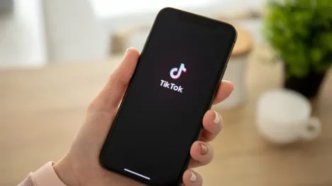 Tiktok passa a coletar biometria facial dos usuários; veja o que muda