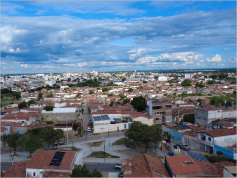 No bairro João Paulo II, pela primeira vez na história de Caicó, também foi contemplado com calçamento.