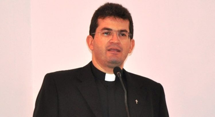 Padre Alcivan Tadeus, é natural da cidade de Cerro Corá