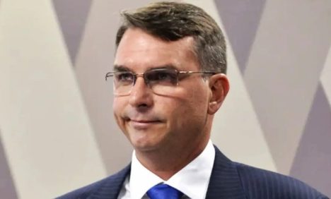 Flávio Bolsonaro é pré-candidato à presidência do Brasil