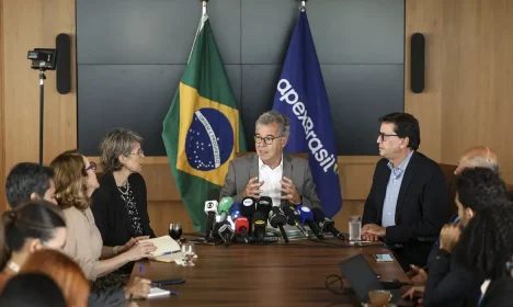 Brasília (DF), 22/01/2026 - O presidente da Agência Brasileira de Promoção de Exportações e Investimentos (ApexBrasil), Jorge Viana, durante entrevista coletiva sobre as oportunidades de comércio para o Brasil pós-ratificação do acordo Mercosul-União Europeia. Foto: Marcelo Camargo/Agência Brasil