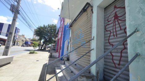 Comercio-Lojas-Fechadas-Cidade-Alta-Natal-RN-1-930×524 Portas fechadas se tornaram cena comum na Cidade Alta; Fecomércio indica que mudança de comportamento do consumidor afeta negócios na cidade