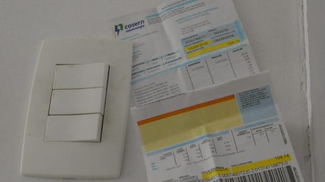 Conta de luz - Neoenergia Cosern. Foto: José Aldenir/Agora RN.