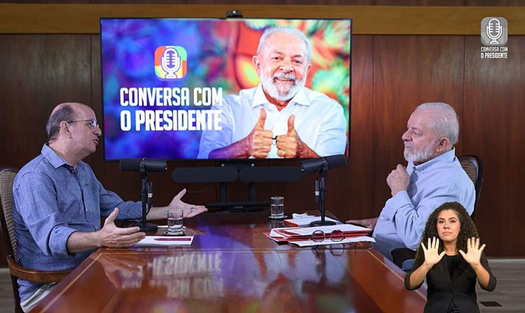 Brasília (DF), 24.10.2023 - Presidente Lula é entrevistado pelo jornalista Marcos Uchoa para o programa Conversa com o Presidente. Imagem: Canal Gov