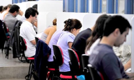 cursinhos preparatórios para concursos públicos