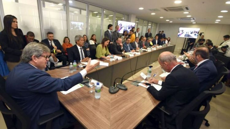 "Sabemos do potencial que a Região Nordeste tem para a geração de energias limpas", diz João Azevêdo. Foto: SECOM/Governo da Paraíba.