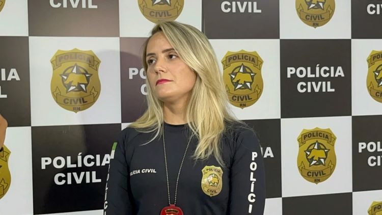 Delegada Isabela Turl, da Defur, relatou ainda que o caso está em investigação - (Foto: Amanda Vieira)