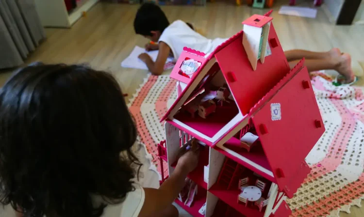 Dia internacional do Brincar celebra a importância das brincadeiras na infância.
