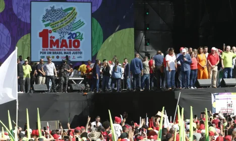 São Paulo (SP) 01/05/2024 - Presidente Lula participa do Ato das Centrais Sindicais do Dia do Trabalhador, na Arena Neo Quimica do Corinthians.

Foto: Paulo Pinto/Agência Brasil