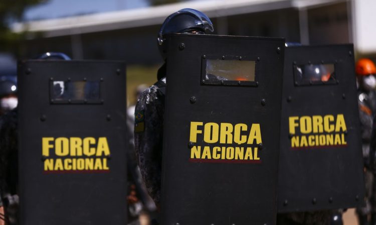 Cerimônia de  entrega de itens de segurança para 23 estados e o Distrito Federal. Os bens, que fazem parte do acervo da Força Nacional de Segurança Pública.