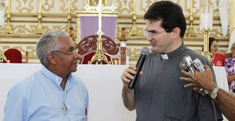 Dom Antônio Carlos e o Padre Alcivan Tadeus