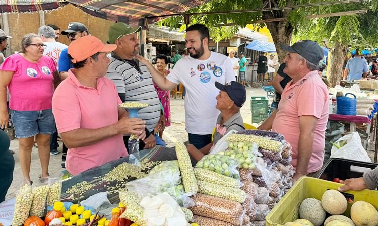 Dr Tadeu 45 na feira livre