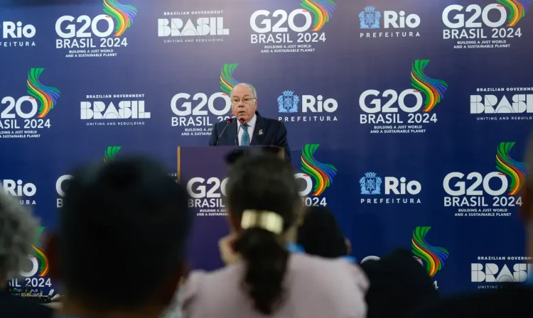 Rio de Janeiro (RJ), 22/02/2024 – O ministro das Relações Exteriores, Mauro Vieira fala após reunião de chanceleres do G20, na Marina da Glória, zona sul do Rio de Janeiro Foto: Tomaz Silva/Agência Brasil