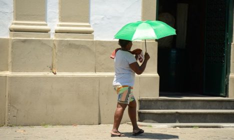 Rio de Janeiro (RJ), 14/11/2023 – População enfrenta forte onda de calor no Rio de Janeiro. Foto: Tomaz Silva/Agência Brasil