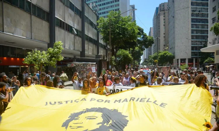 Rio de Janeiro (RJ), 14/03/2024 – Ato por Justiça marca os seis anos do assassinato de Marielle Franco, no centro do Rio de Janeiro. Foto: Tomaz Silva/Agência Brasil