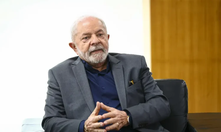O presidente Luiz Inácio Lula da Silva se reúne com ministros e presidentes dos demais poderes, no Palácio do Planalto.
