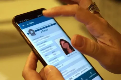 Saiba como justificar ausência pelo aplicativo de celular e-título
