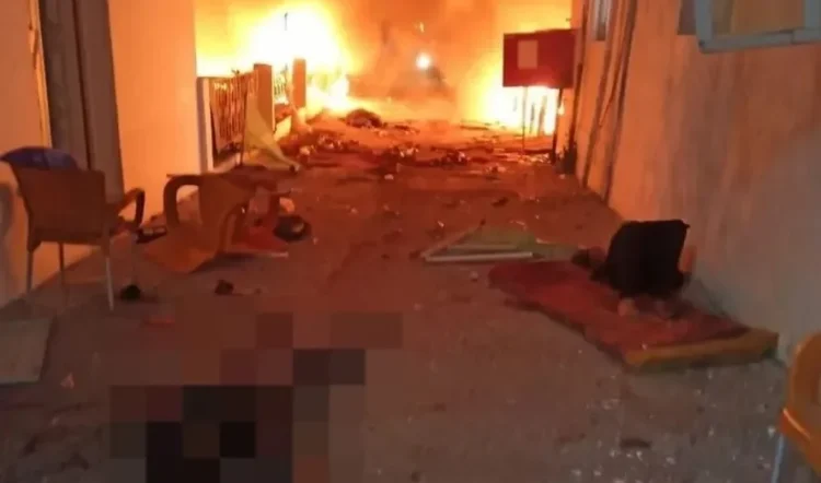 Foto divulgada pelo Hamas sob alegação de que teria ocorrido um ataque de Israel a um hospital no centro da cidade de Gaza — Foto: Reprodução