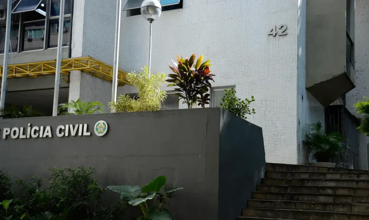 Fachada da Secretaria de Estado da Polícia Civil, no centro do Rio de Janeiro