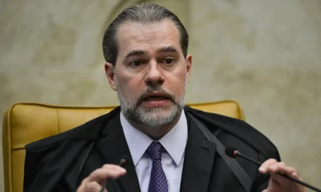 O presidente do STF, ministro Dias Toffoli, durante sessão que retoma julgamento sobre o compartilhamento de dados bancários e fiscais.