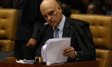 O ministro Alexandre de Moraes, durante sessão de julgamento sobre limite para compartilhamento de dados fiscais