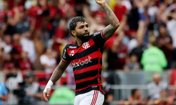 Soccer Football - Copa do Brasil - Final - First Leg - Flamengo v Atletico Mineiro - Estadio Maracana, Rio de Janeiro, Brazil - November 3, 2024 Flamengo's Gabriel Barbosa celebrates scoring their second goal REUTERS/Sergio Moraes