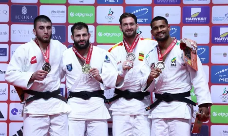 Emirados Árabes Unidos - 30/11/2025 - Judô: Leonardo Gonçalves leva bronze no Grand Slam de Abu Dhabi. Foto: Tamara Kulumbegashvili/IJF