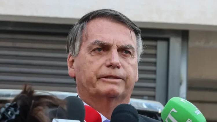 Indiciado, Bolsonaro diz que Moraes “faz tudo o que não diz a lei” - Foto: Valter Campanato/Agência Brasil