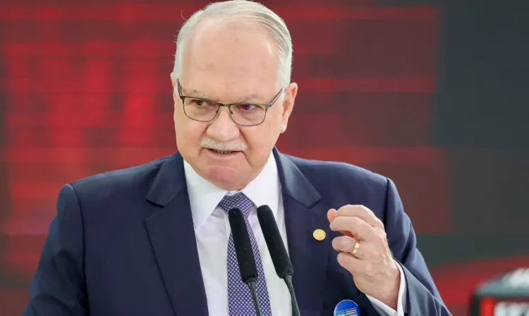 04/02/2026 - Brasília - O presidente do STF, Edson Fachin durante cerimônia de assinatura do Pacto Brasil de Enfrentamento ao Feminicídio. Palácio do Planalto. Brasília (DF) - Brasil. Foto: Fabio Rodrigues-Pozzebom/Agência Brasil