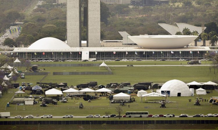 Brasília (DF) - 05/09/2023 - Vista da Esplanada dos Ministérios preparada para receber o desfile de 7 de setembro
Foto: Joédson Alves/Agência Brasil