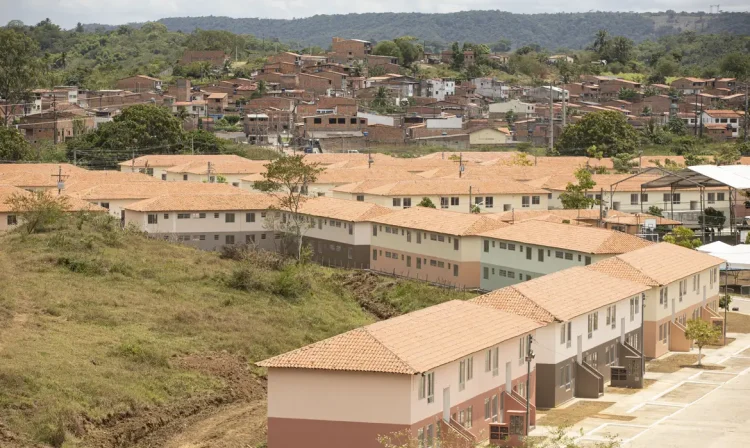 Santo Amaro da Purificação (BA), 14/02/2023 - Vista do complexo de apartamentos que presidente Luiz Inacio Lula da Silva entregará na retomada do Minha Casa, Minha Vida, em Santo Amaro (BA).
Presidente também irá anunciar a retomada das obras de