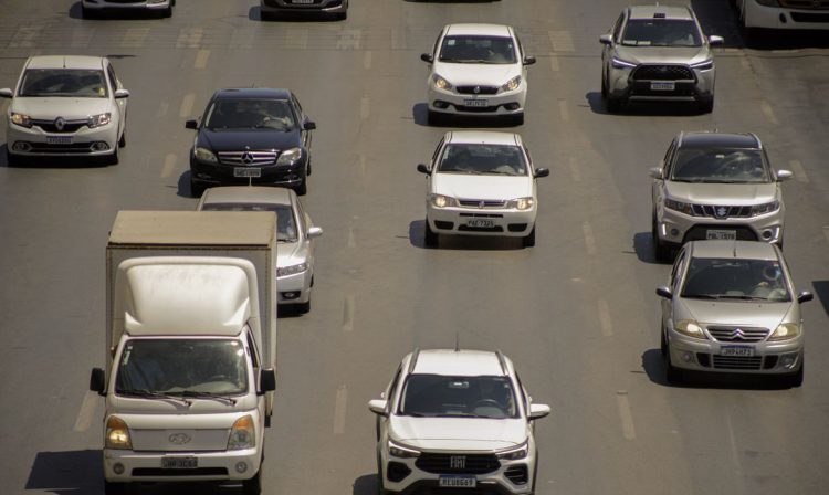 Brasília (DF) 18/09/2023 – Semana Nacional do Trânsito começa nesta segunda-feira, com o tema No trânsito, escolha a vida, o objetivo da Semana é promover a reflexão sobre a forma como nos deslocamos nas cidades e os problemas que o uso excessivo dos veículos pode causar ao meio ambiente e ao bem-estar da sociedade
Foto: Joédson Alves/Agência Brasil