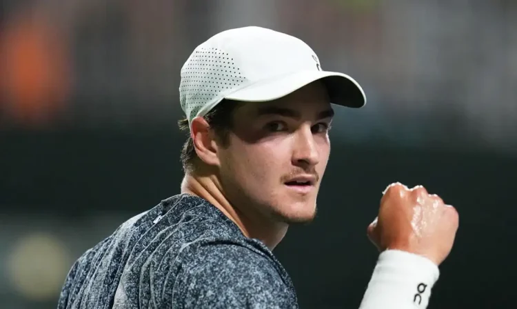 João Fonseca supera belga na estreia do Masters 1000 de Indian Wells, em 05/03/2026