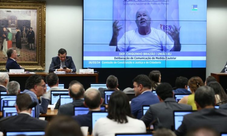 Brasília (DF) 26-03-2024 Sessão da CCJ da Câmara dos Deputados que votaria a prisão do deputado chiquinho Brazão. Foi pedido vistas. ( Deputado Chiquinho Brazão que está preso na Papuda fala aos Deputados da CCJ). Foto Lula Marques/ Agência Brasil