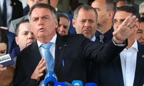 Brasília (DF), 26/03/2025  - Ex-presidente Jair Bolsonaro durante declaração a imprensa após virar Réu no STF. Foto: Lula Marques/Agência Brasil