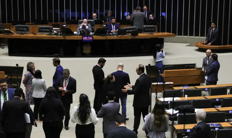 Brasília (DF), 26/06/2025  - Sessão semipresencial da Câmara dos Deputados que apreciou e votou projetos de leis.  Foto: Lula Marques/Agência Brasil