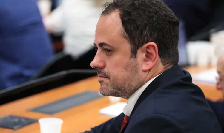 Brasília (DF), 09/04 /2025  - Reunião do Conselho de Ética e Decoro Parlamentar da Câmara dos Deputados para discutir e votar o parecer sobre a representação contra o deputado Glauber Braga (PSOL-RJ).  . Foto: Lula Marques/Agência Brasil