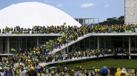 Manifestantes invadem Congresso, STF e Palácio do Planalto. inquérito réus