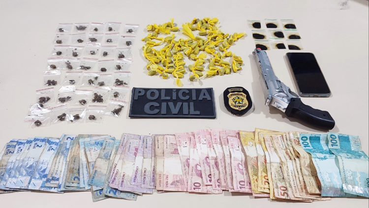 Material apreendido pela Polícia