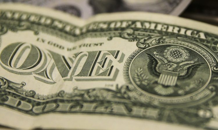 Dolar-Moeda estrangeira