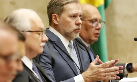 Brasília (DF), 05/12/2024 - O ministro Dias Toffoli durante sessão do STF. Foto: Bruno Peres/Agência Brasil