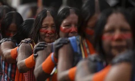 mulheres-indigenas-mc_abr_05082025-5 Brasília (DF), 05/08/2025 - A 1ª Conferência Nacional das Mulheres Indígenas continua até amanhã (6), em Brasília, com o tema “Mulheres Guardiãs do Planeta pela cura da Terra”. Foto: Marcelo Camargo/Agência Brasil