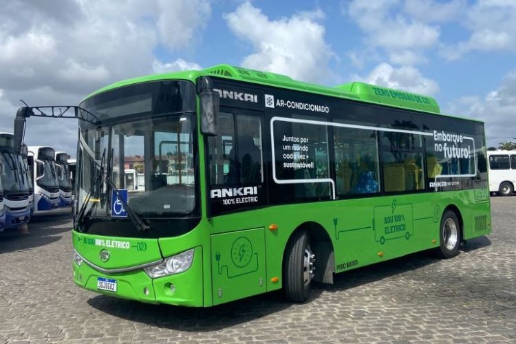 ÔNIBUS ELÉTRICOS 222