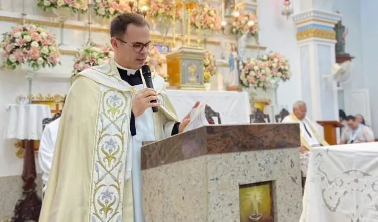 Padre Jerônimo, no Santuário do Rosário, em Caicó