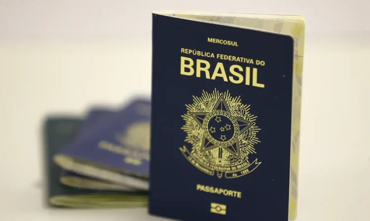 Passaporte brasileiro.