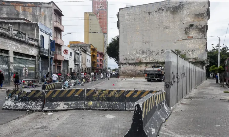 São Paulo (SP), 16/01/2025 - Prefeitura de São Paulo ergue muro na “cracolândia” no centro velho da cidade
Foto: Paulo Pinto/Agência Brasil